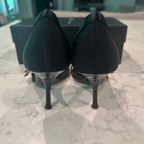 Giuseppe Zanotti Design black bow heels, sz. 7B - Picture 8 of 11
